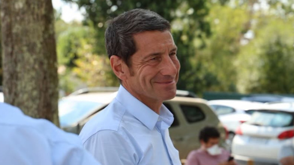 "Droits d&rsquo;auteur" : David Lisnard facture Gabriel Attal pour la modique somme... de 19,58 euros