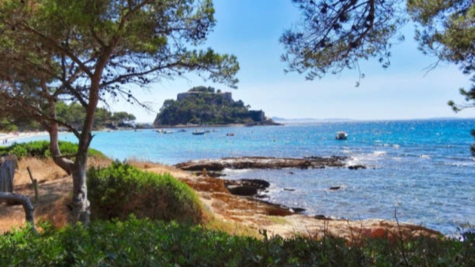 Emmanuel Macron est au fort de Brégançon