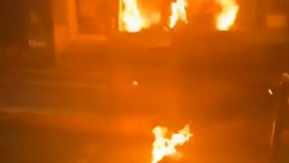 Golfe-Juan : la vitrine d’une agence immobilière Orpi incendiée, conséquence de la fatwa lancée ?