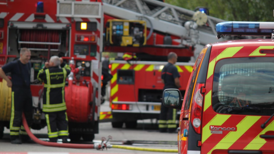 Incendie &agrave; Antibes : 20 personnes &eacute;vacu&eacute;es, dont 14 gendarmes, une femme hospitalis&eacute;e
