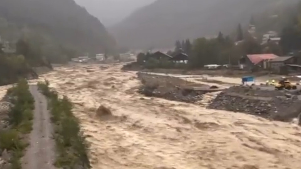 Intempéries dans les Alpes-Maritimes : deux ponts ont cédé à Saint-Martin-Vésubie