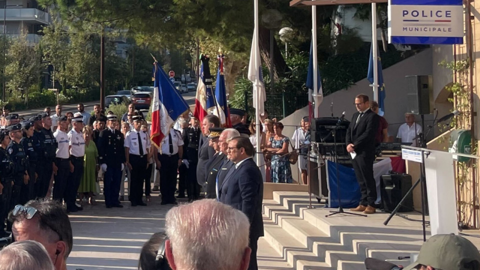 Journ&eacute;e d'hommages sur la C&ocirc;te d'Azur au gendarme tu&eacute; dans un refus d'obtemp&eacute;rer