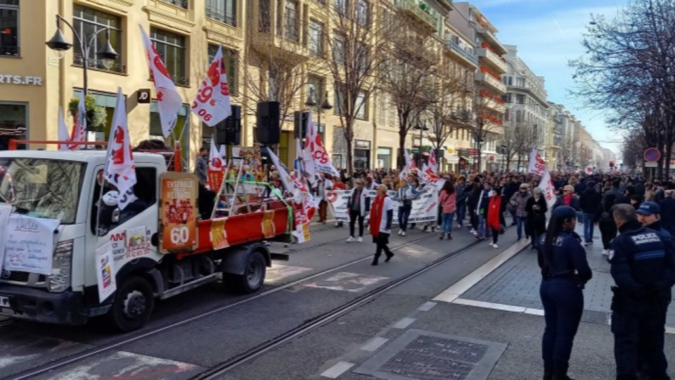 La mobilisation contre la réforme des retraites fléchit mais ne rompt pas