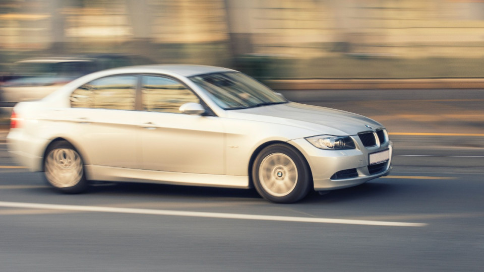 Les Alpes-Maritimes restent à 80 km/h