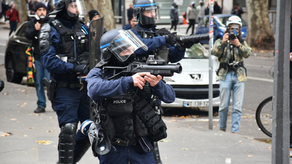 Manifestation du 24 octobre &agrave; Nice : 63 interpellations, 56 gardes &agrave; vue et trois bless&eacute;s l&eacute;gers