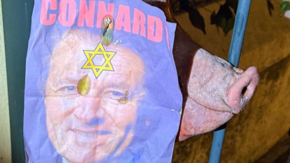 Nice : une t&ecirc;te de porc et une &eacute;toile jaune d&eacute;pos&eacute;es devant le domicile de Christian Estrosi