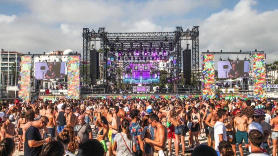 Pour l'instant, Lomepal reste programm&eacute; aux Plages Electroniques