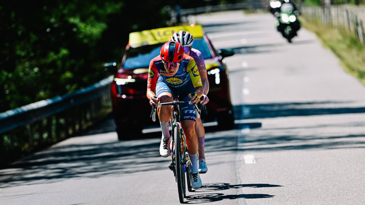 Tour de France femmes : Demi Vollering renverse Niewiadoma à Nice et reprend le maillot jaune